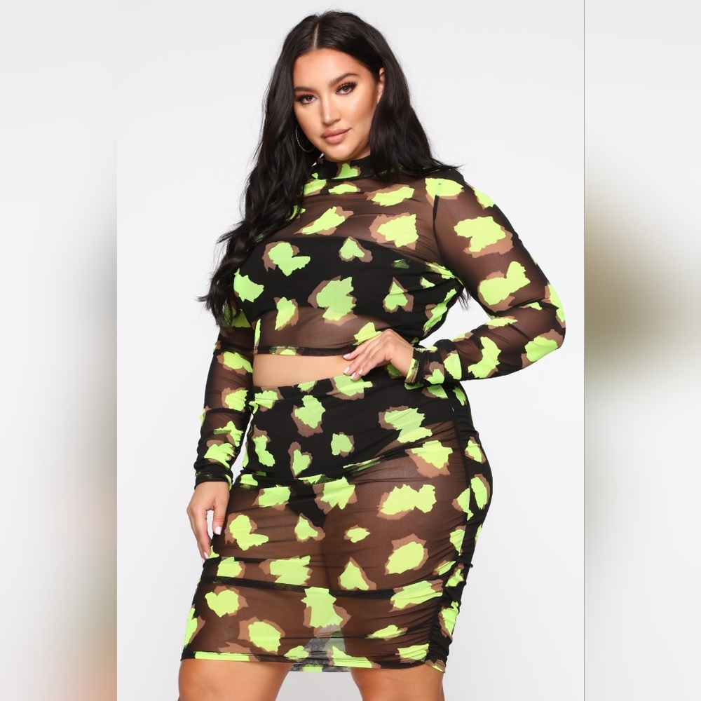 Fashion Nova 'Spot The Difference' Skirt Set - NeonYellow/Combo - Size 3X - Picture 2 of 11